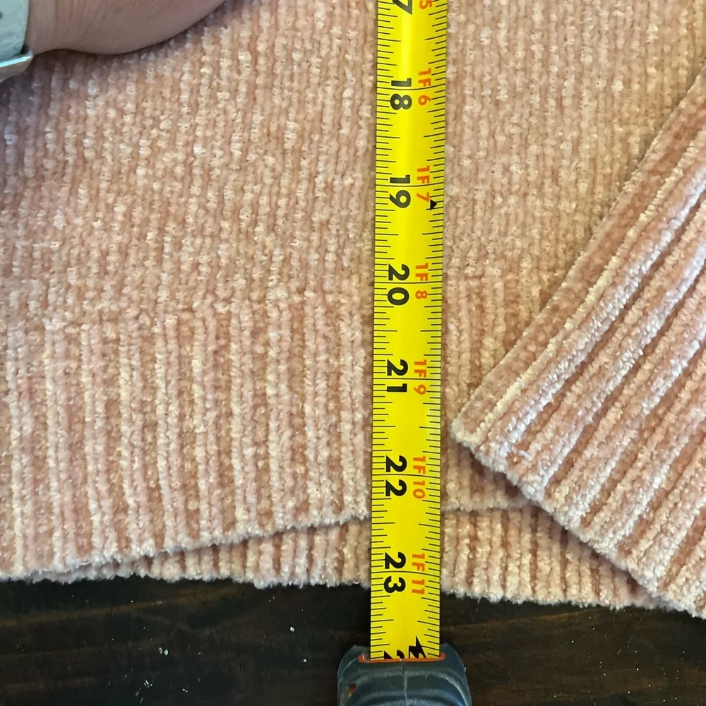 3/$20 SALE! Lovecrazy Brand Pink Chenille Sweater, Size Large